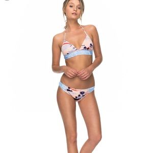 Roxy POP Surf Fixed Triangle Bikini Pale Dogwood M